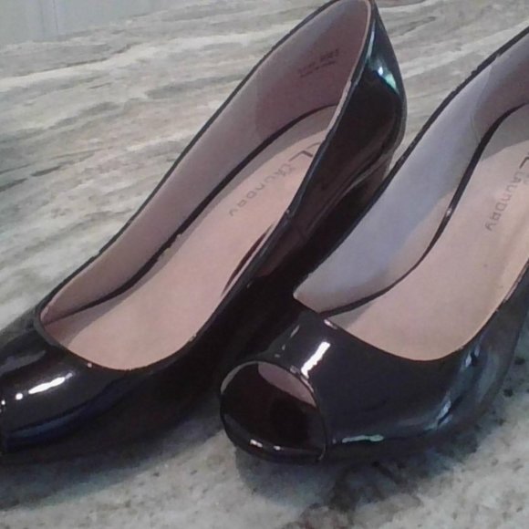 Peep Toe Wedge CZ by Laundry NEVER WORN - Picture 3 of 6